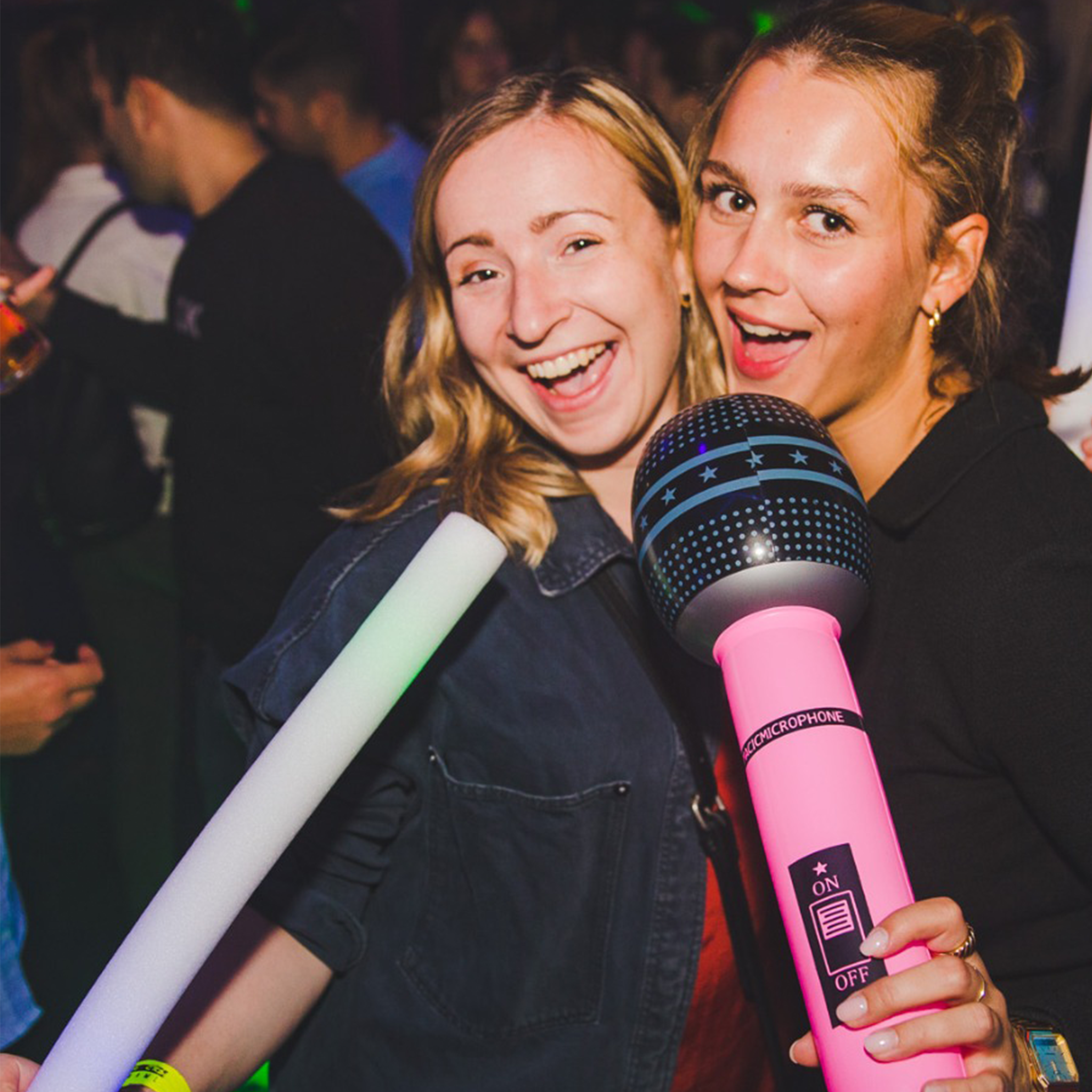 Inflatable Microphone – Global Barstuff